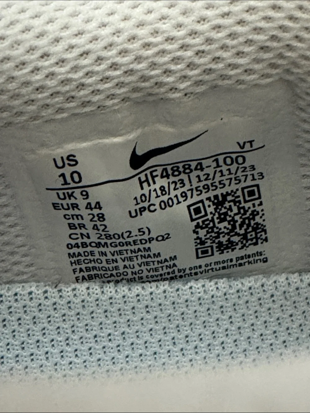 Nike Men’s Athletic Running Shoes White